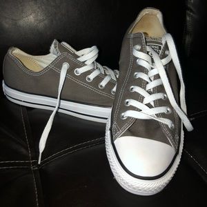 Grey unisex converse